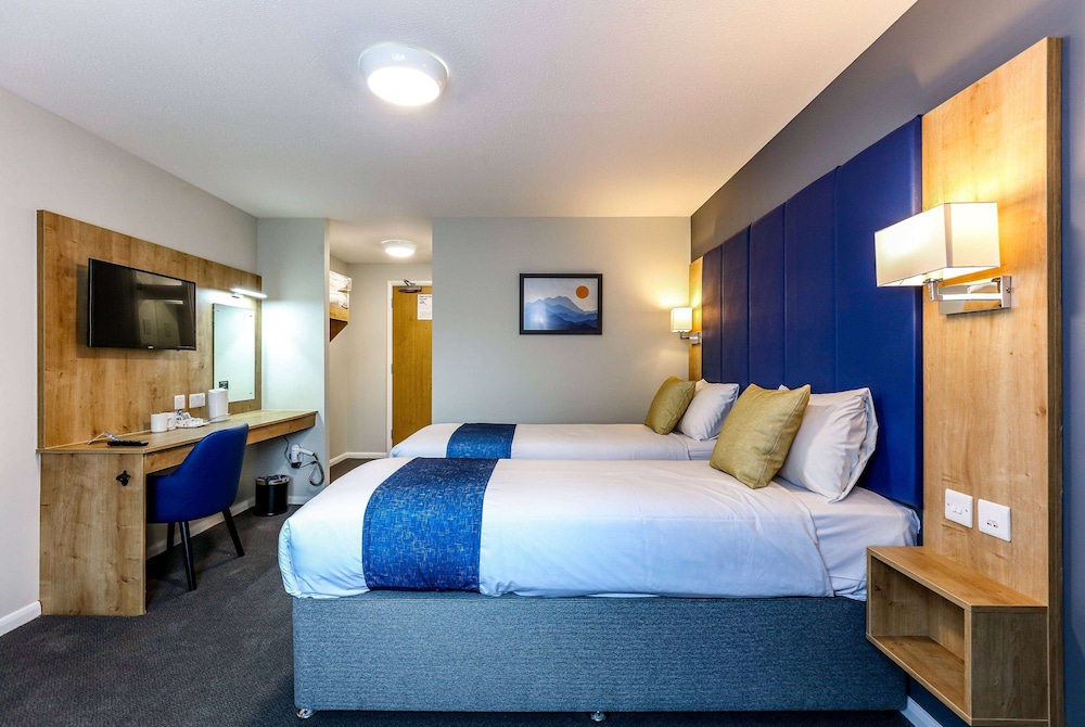 Warwick Vacations - Days Inn by Wyndham Warwick North M40 - Property Image 8