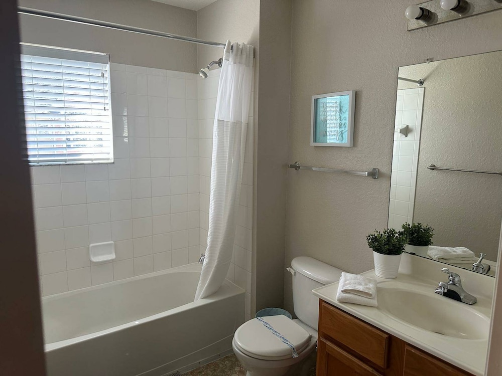 Charming Townhouse Near Disney