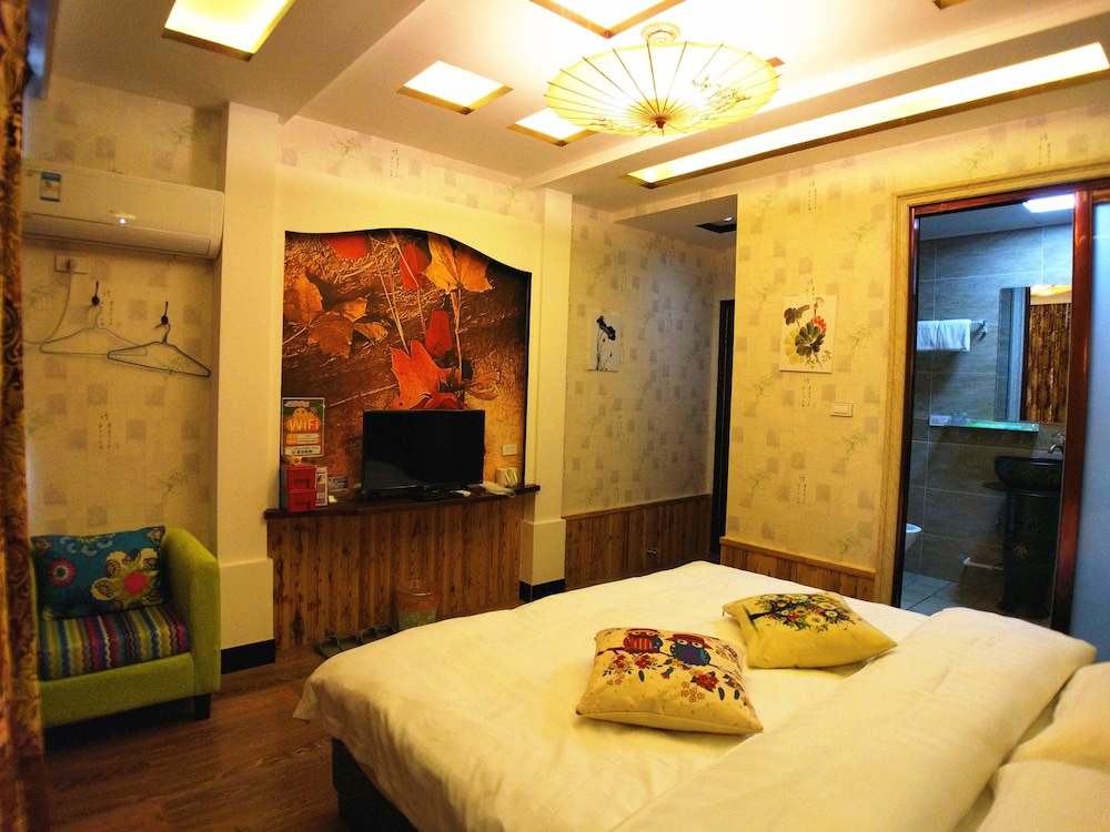 Wuzhen Guyun Qianxun Guest House