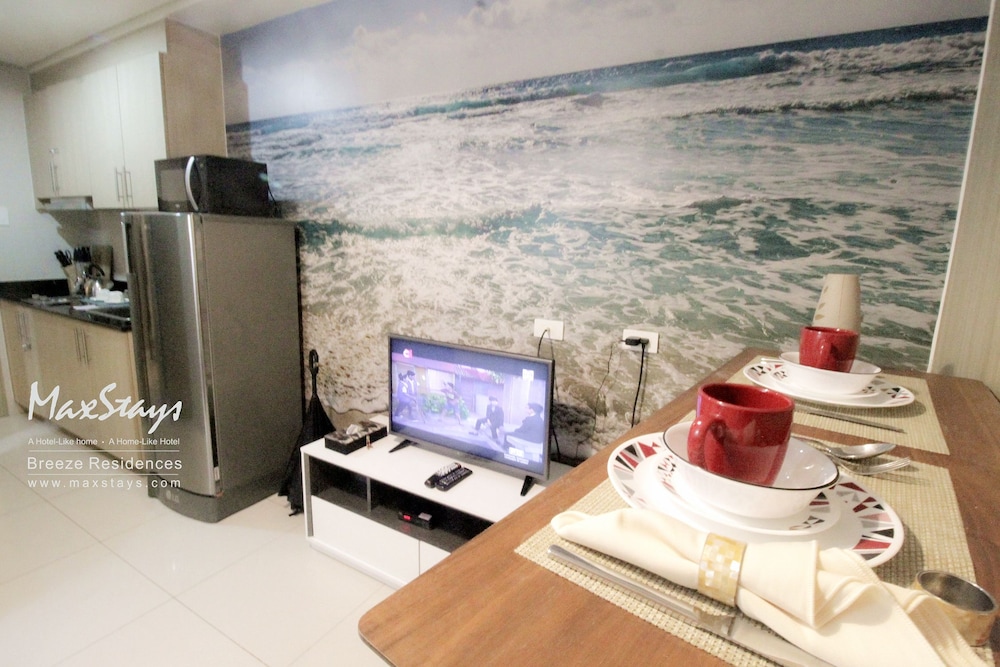 MaxStays Max View at Breeze Residences