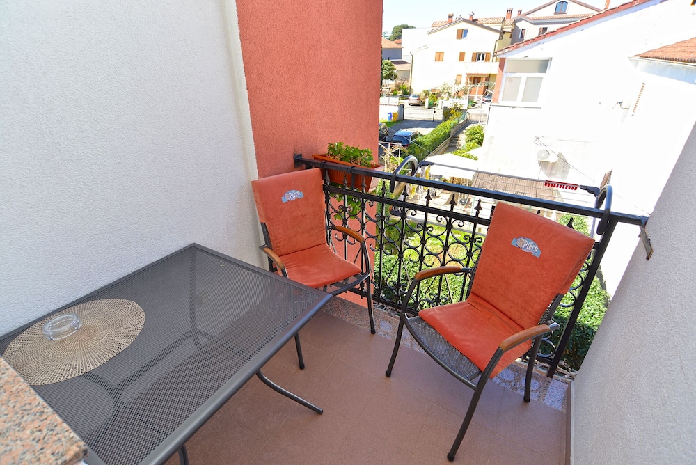 Apartments 2224