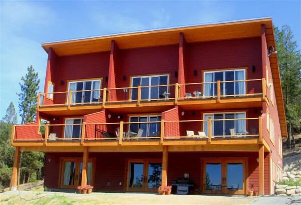 Crooked Tree Guest Suites