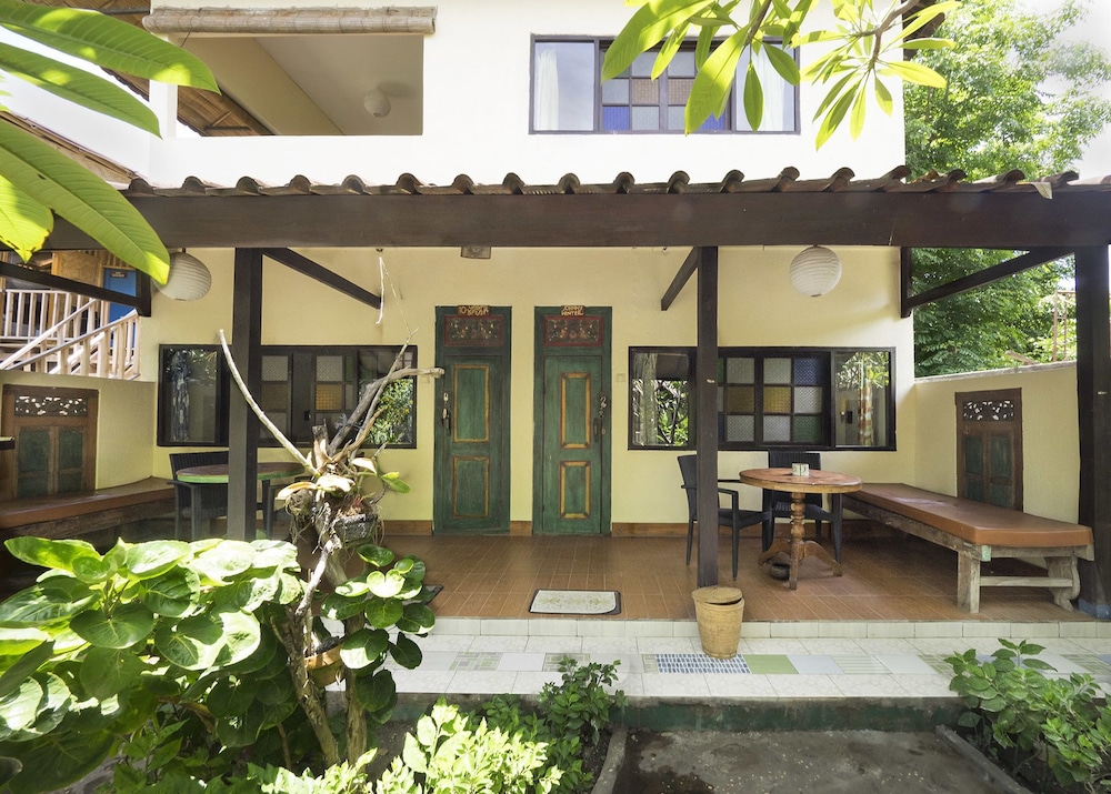 Woodstock Garden Bungalows