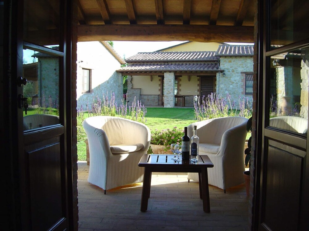 Inviting Cottage in Marsciano With Private Terrace view 2