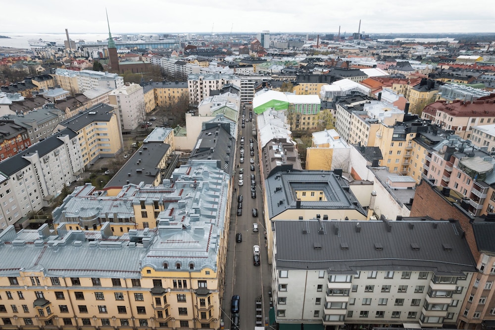 Renovated Top Floor Studio in Kallio