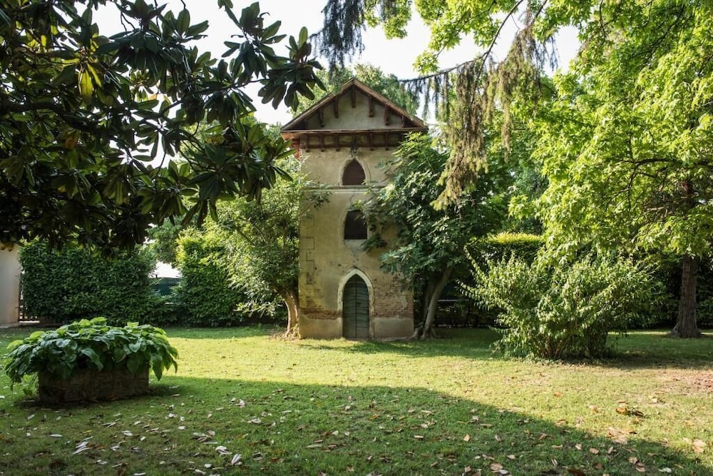 Photo 42