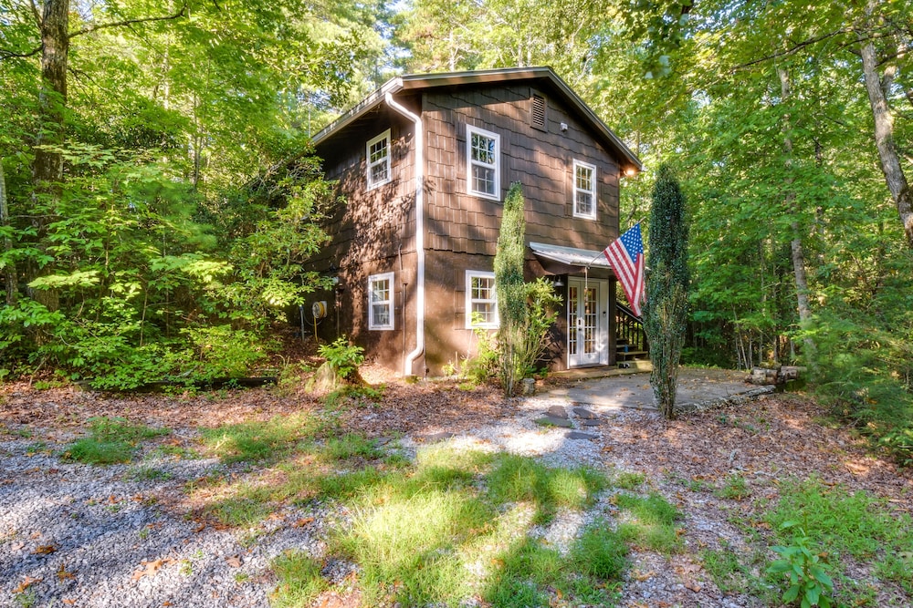 Lakemont Vacation Rental w/ Screened-in Porch! - main view
