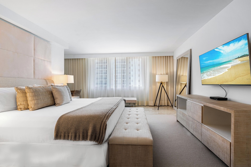 Luxury Vacation Rentals at 1 Hotel & Homes by LRMB
