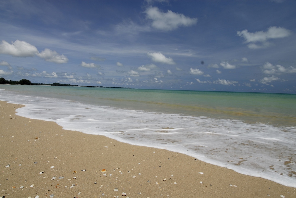 Bangsak Village - Adults Only