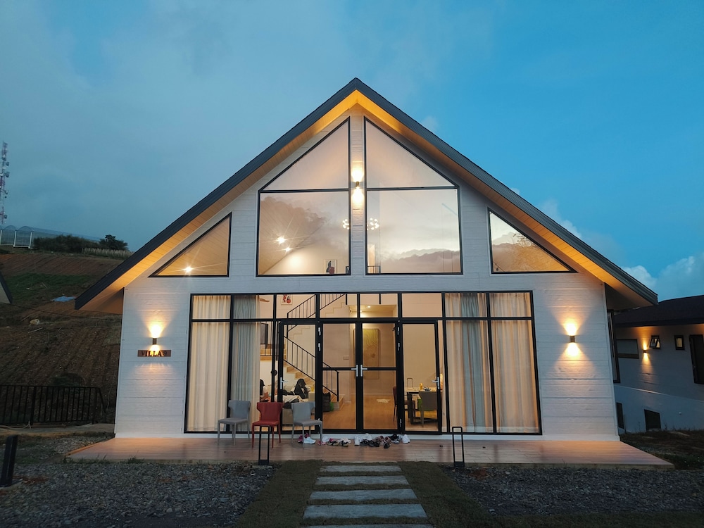 The Pampines Villa