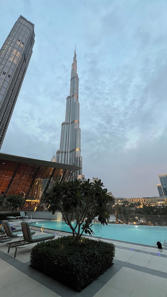 GOGOTO Burj & Fountain View Stay