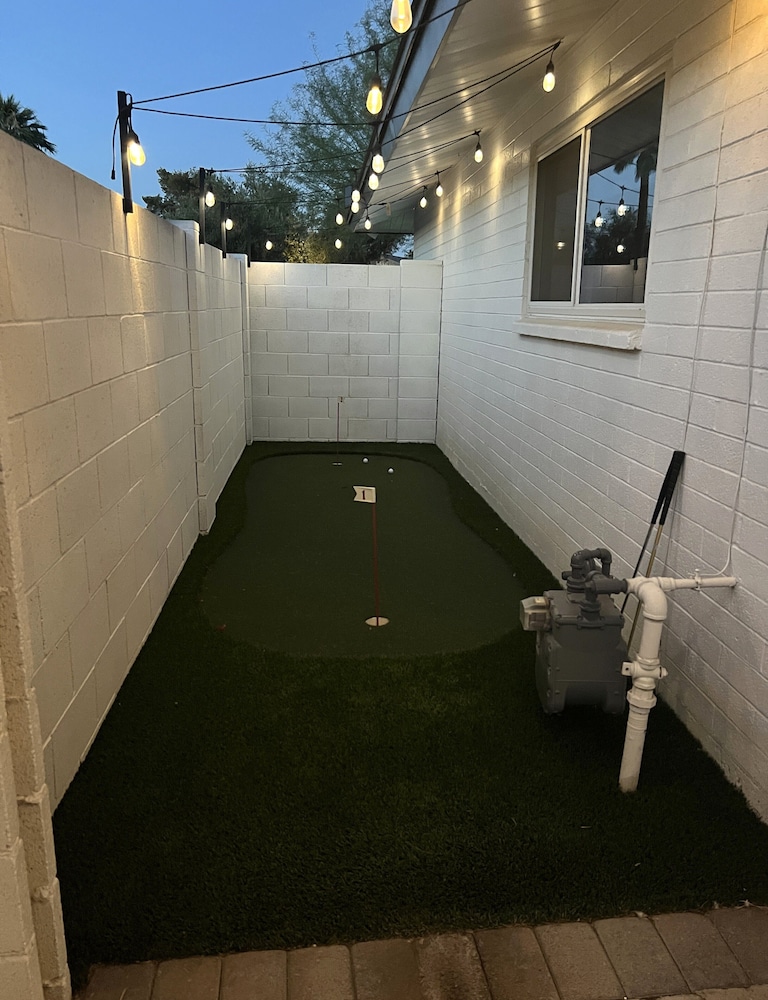 Desert Oasis Retreat Pool Spa Gameroom
