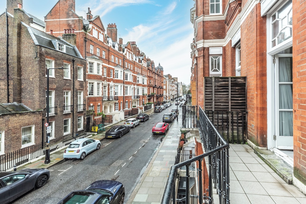 Green Street by Aeria Apartments
