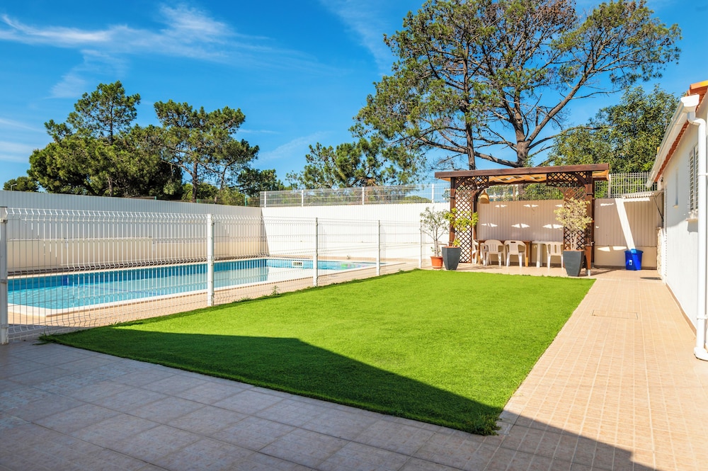 Solar do Castelo Villa with Pool