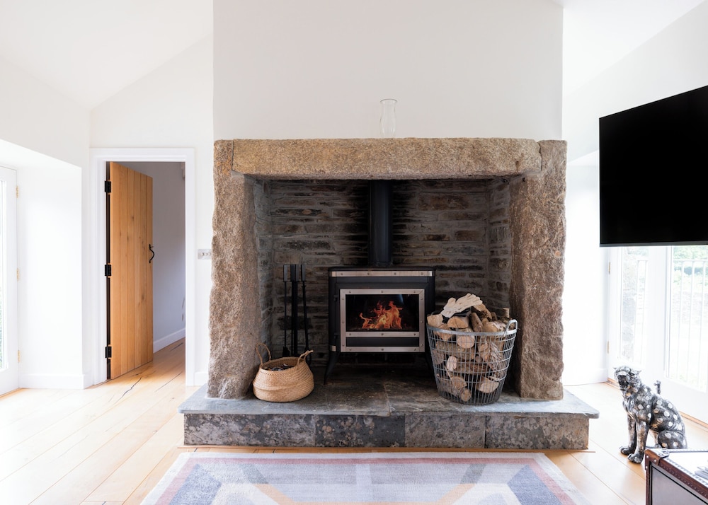 The Farmhouse - Within the Helland Barton Farm Collection