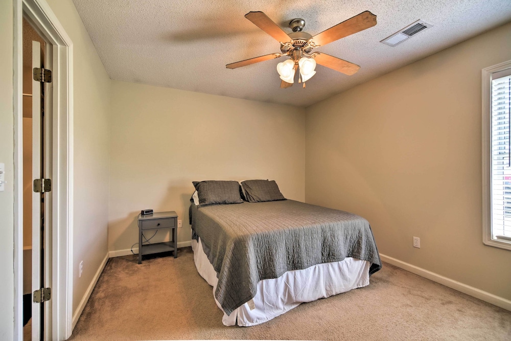 Oxford Vacations - Charming Oxford Home  1 Mi to Ole Miss Campus - Property Image 24