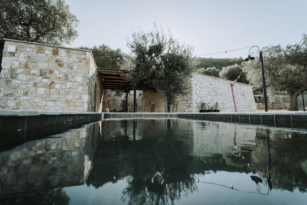 Casale Palazzina Tommaso con Piscina