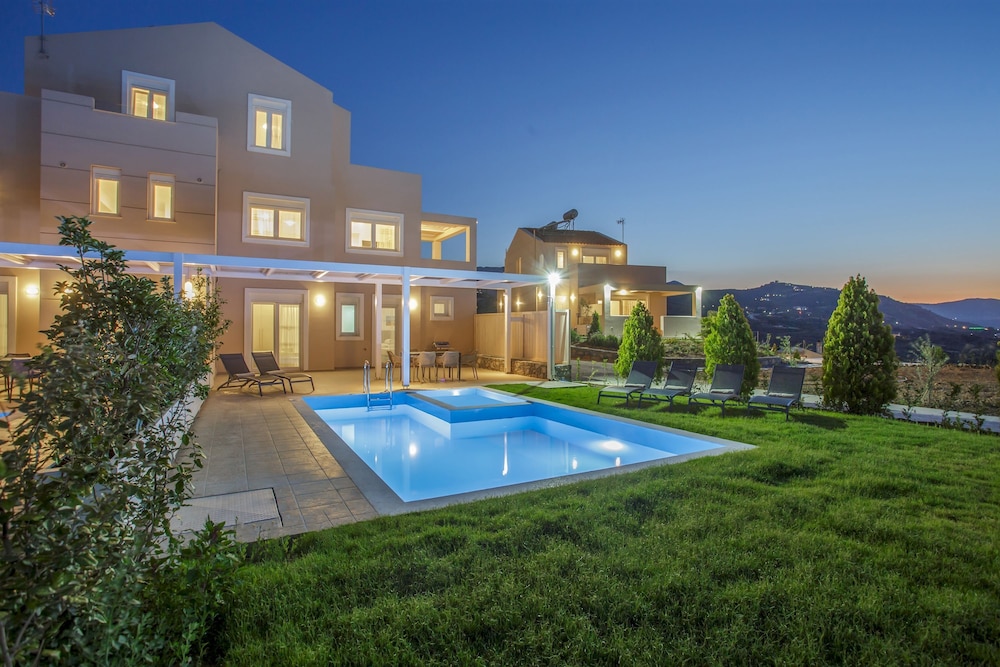 Blue Hills Villas by Estia Red 2