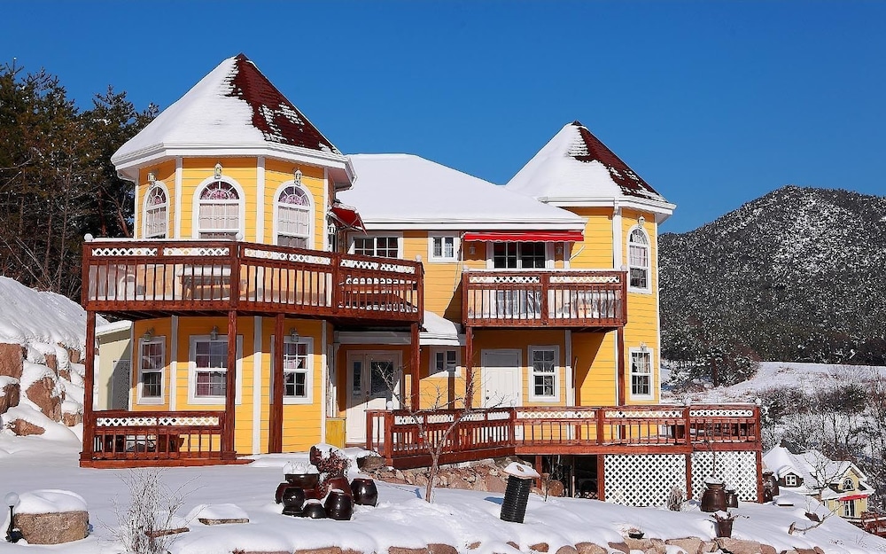 Yellowstar Pension