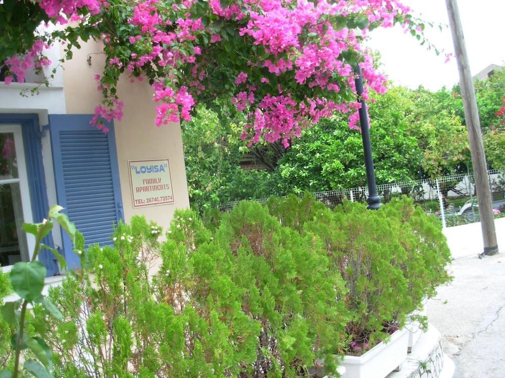 Louisa Apartments