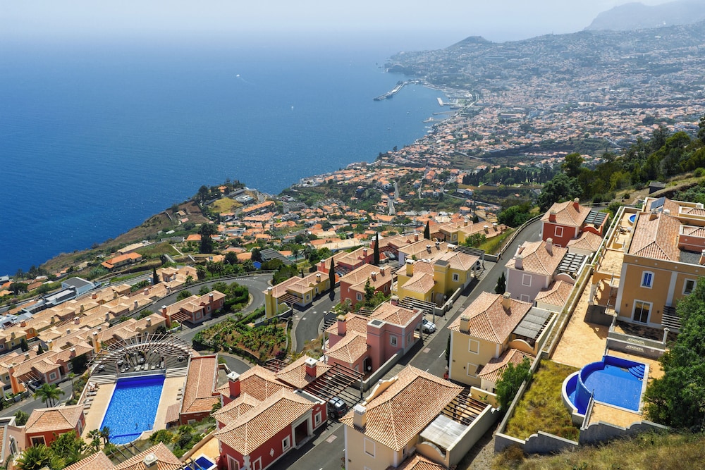 Villa Pembe Palheiro Village