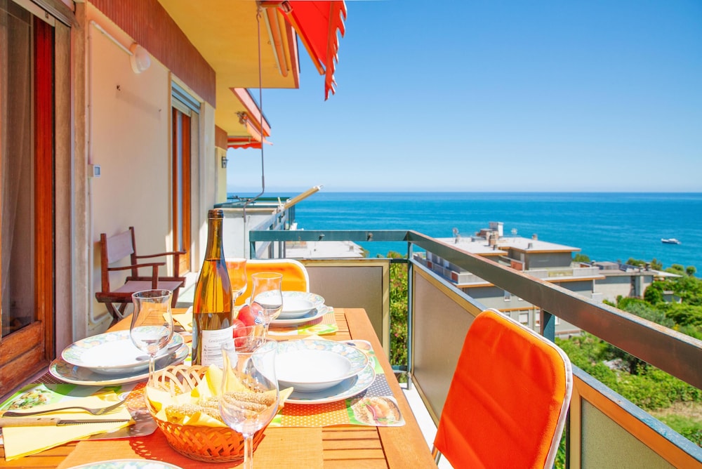 Le Orchidee 14 by Wonderful Italy