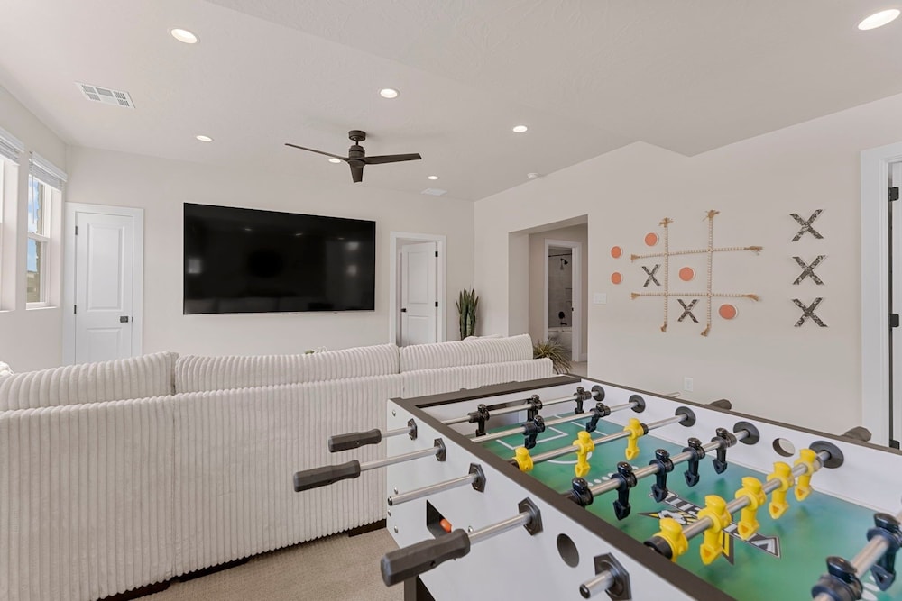 The Splash Yard 5 Bedroom Home