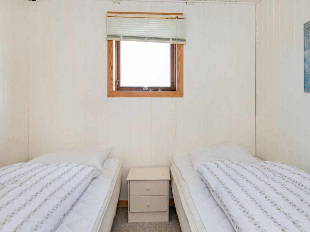 Child Friendly Holiday Home in Fanø near Sea view 4