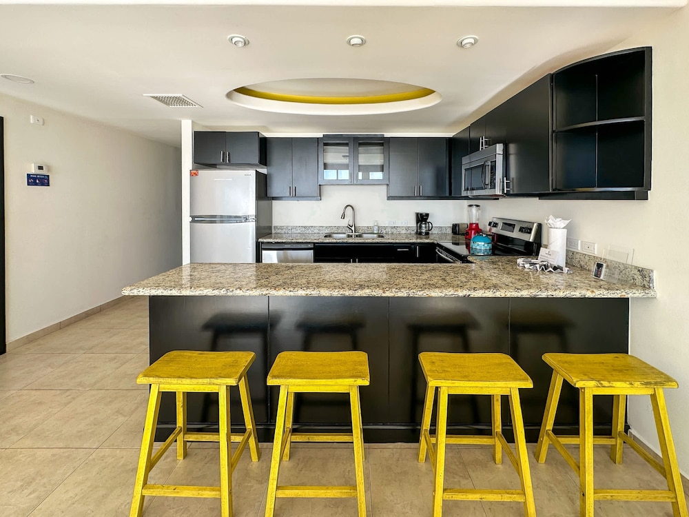 2BR Sunset Escape for Families