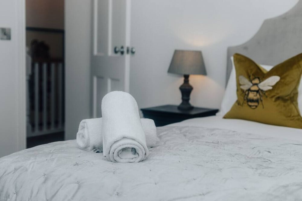 Woodvale Retreat - Sleeps 20 view 3