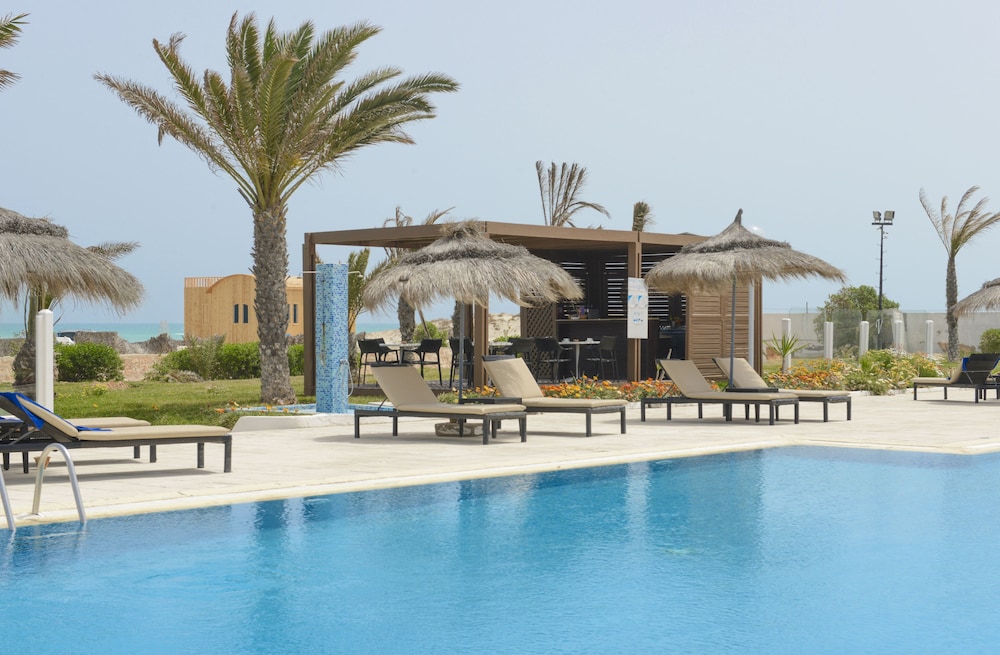 Aghir Vacations - Vincci Helios Beach - Property Image 7