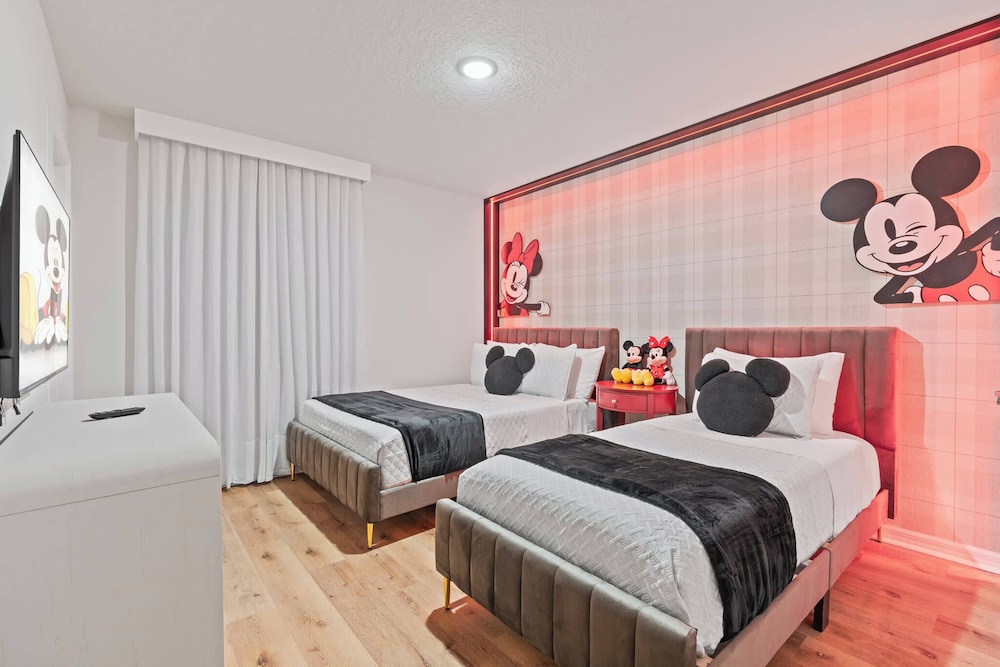 Epic Family Villa Pool Theater Themed Bedrooms