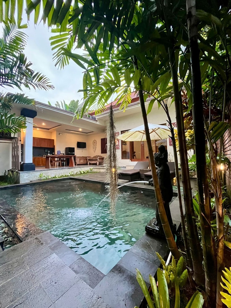Tegal Harum Villas