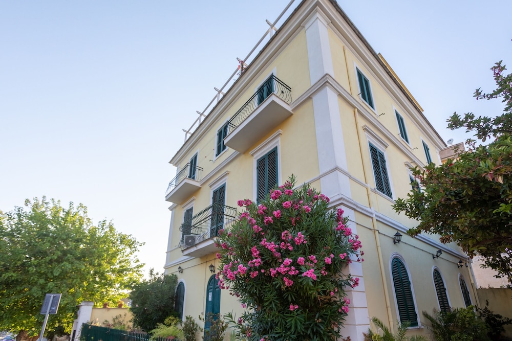 Pulcra Santa Marinella view 2