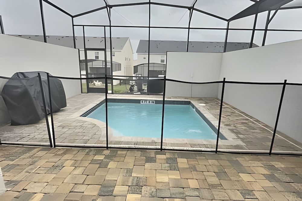 Modern 6BR Villa Heated Pool Solara Resort