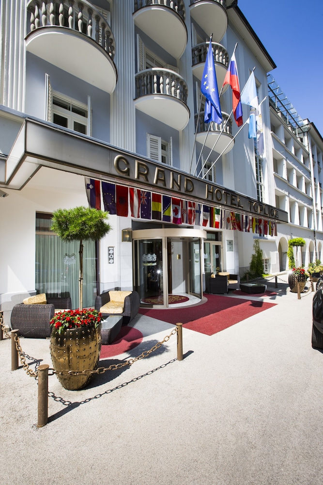 Bled Vacations - Grand Hotel Toplice - Property Image 6