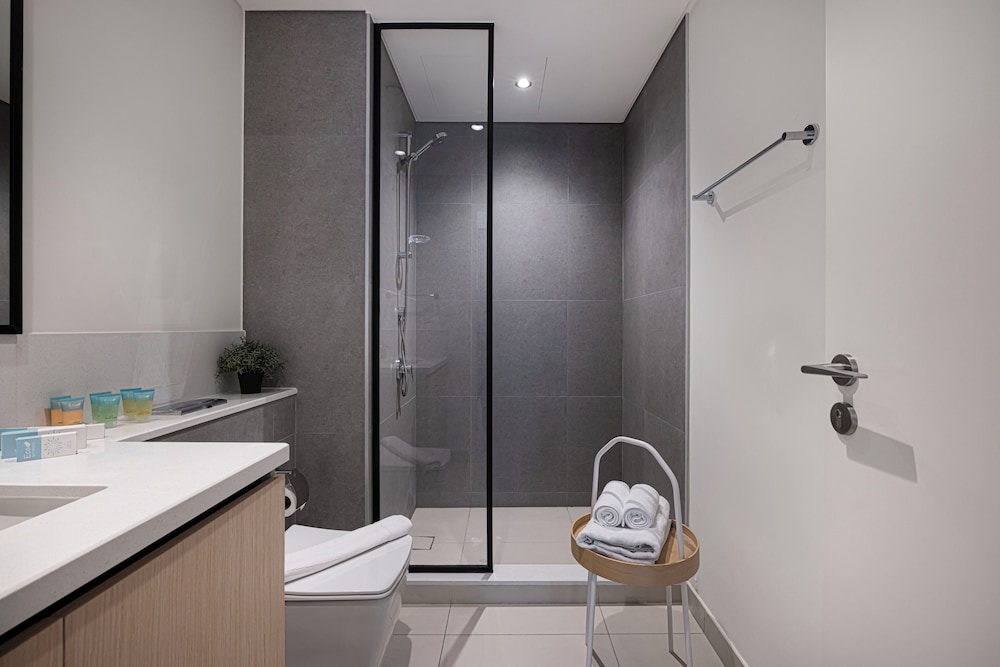 Burj Crown Lux Apartment by Dubai Mall