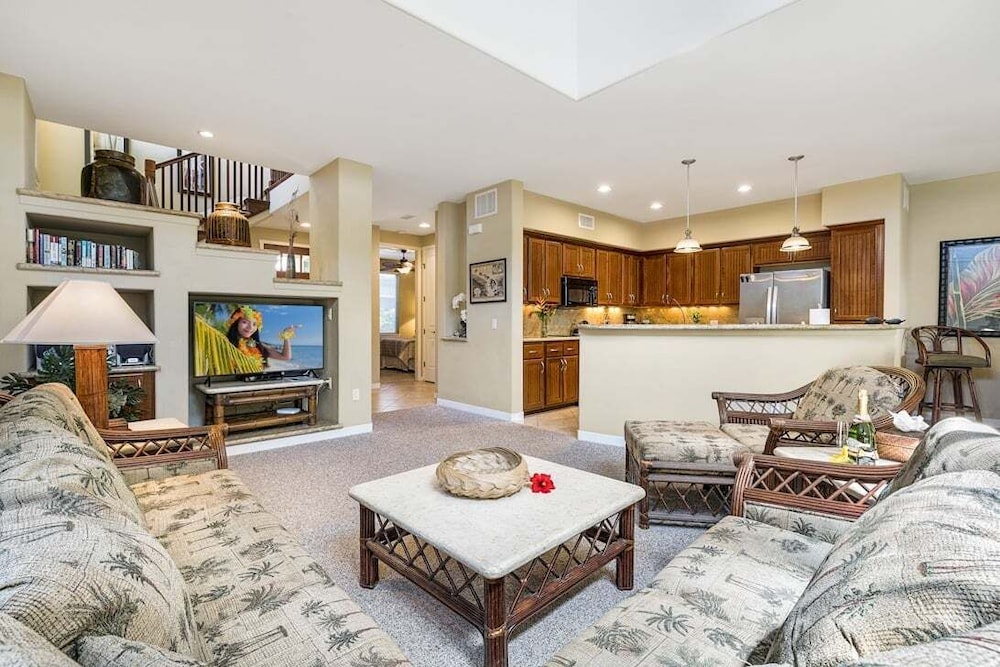 Prestigious Mauna Lani Resort - Luxurious End Unit - Large Private Lanai! -vrkcv