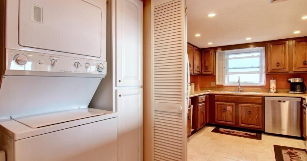 Fernandina Beach Vacations - 401-atlantis-on-amelia - Property Image 10