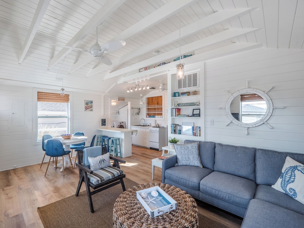 Cottage at Scotch Bonnet by Carolina Retreats