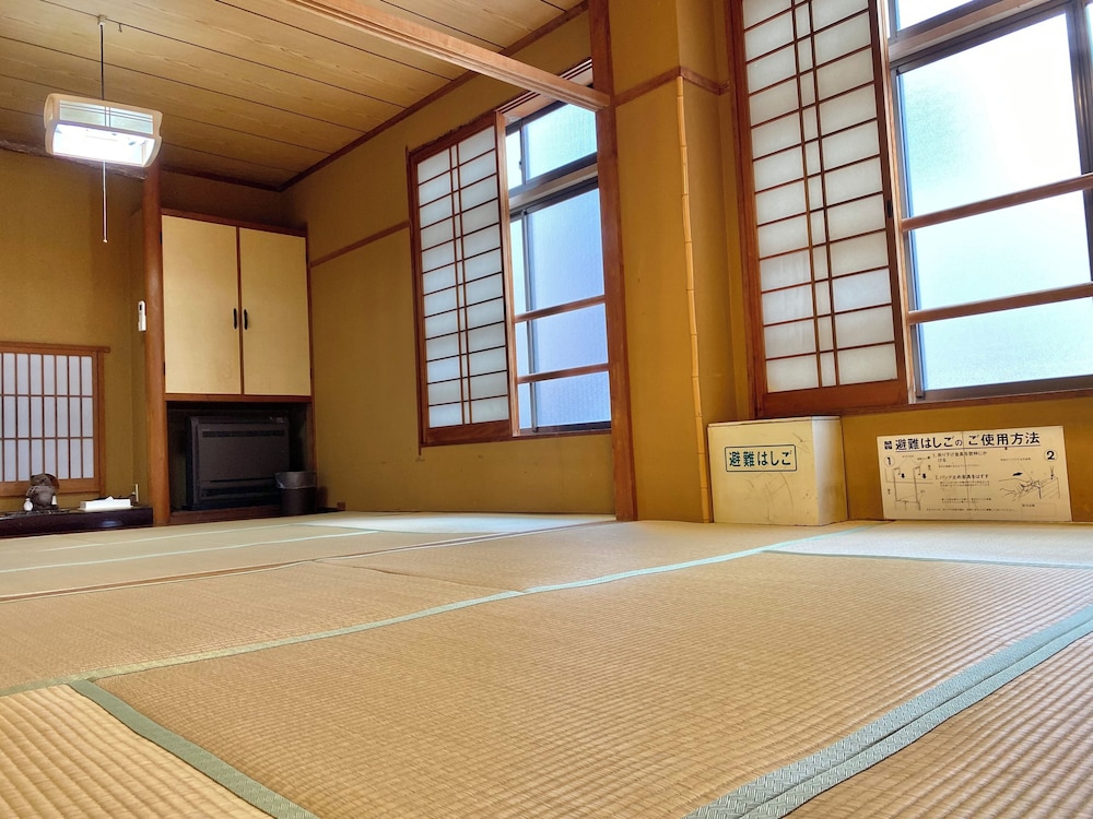 JAPANESE INN HOTEL MATSUKISO