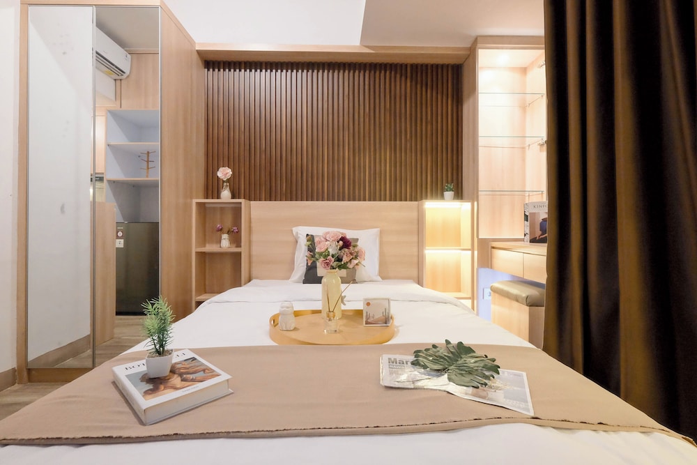 Minimalist Warm Wood Studio At Tokyo Riverside Pik 2 Apartment