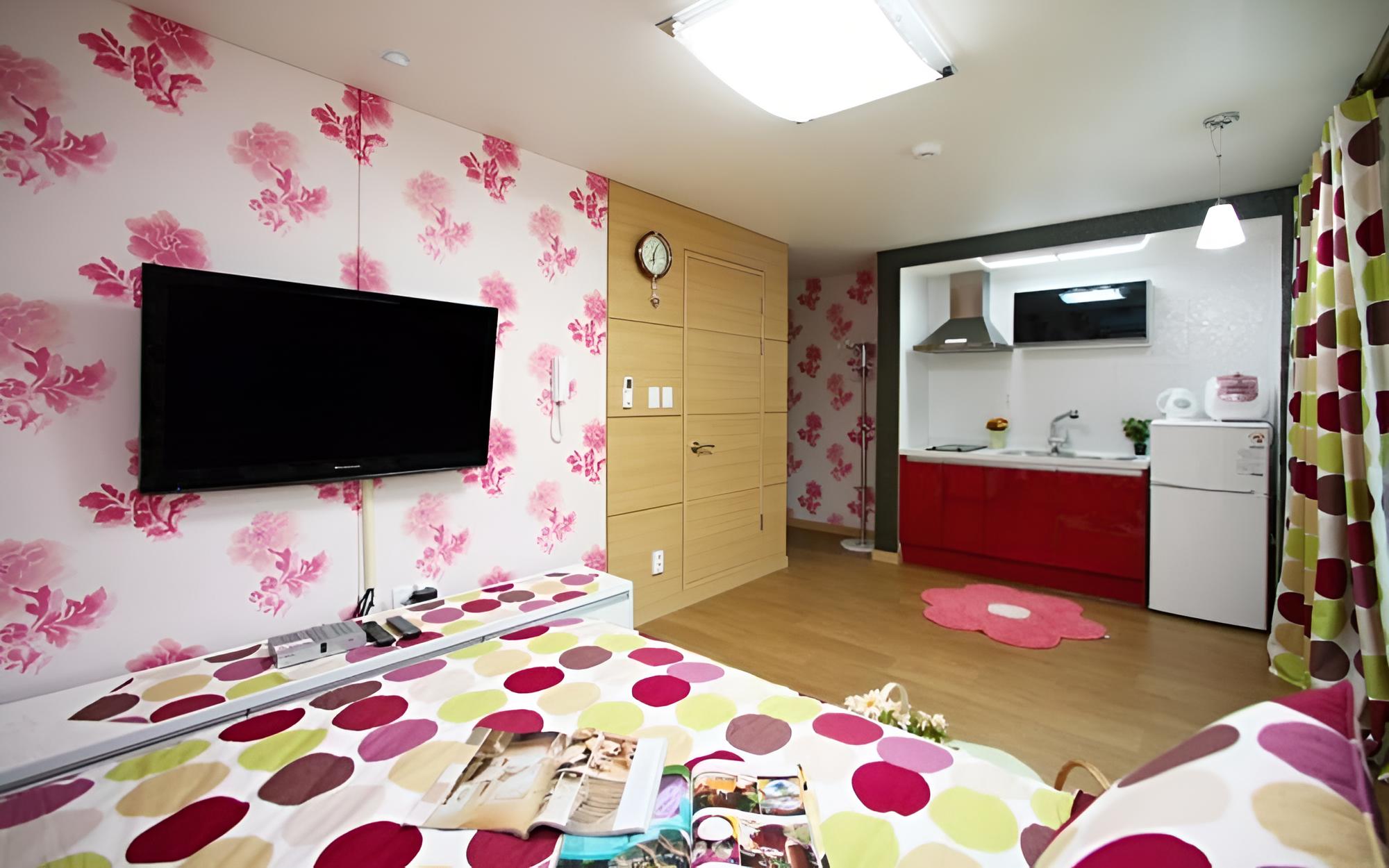 Daebudo Sionville Pension view 4