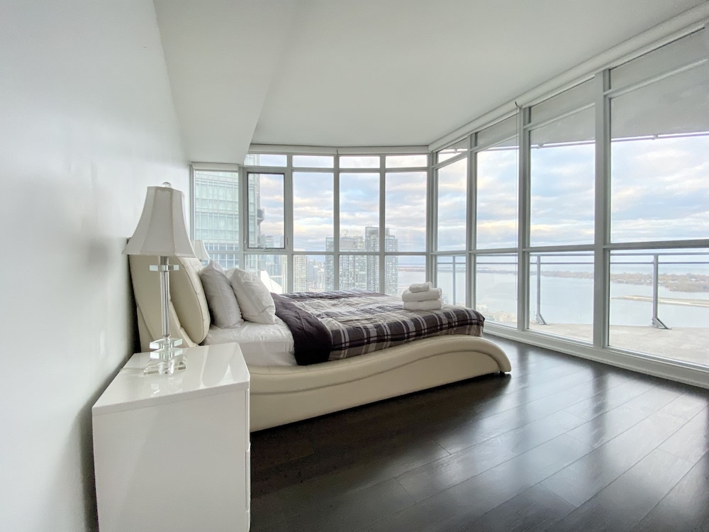 Waterfront Luxury Residences