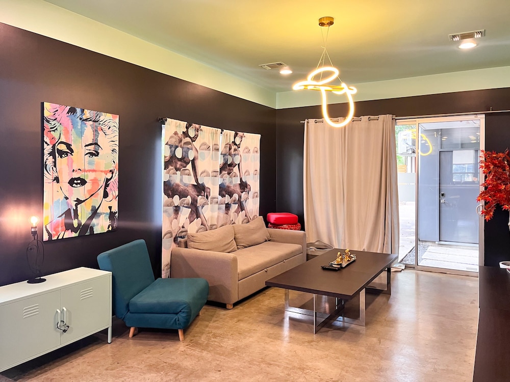Ultimate 10br Group Getaway6min to Rainey Street
