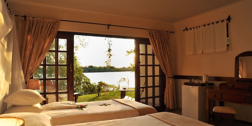 Victoria Falls Waterfront
