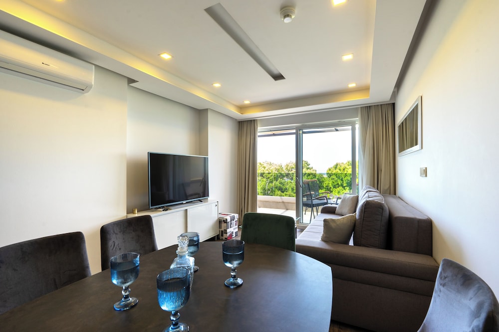 Luxury Penthouse Apt on beach Makarska