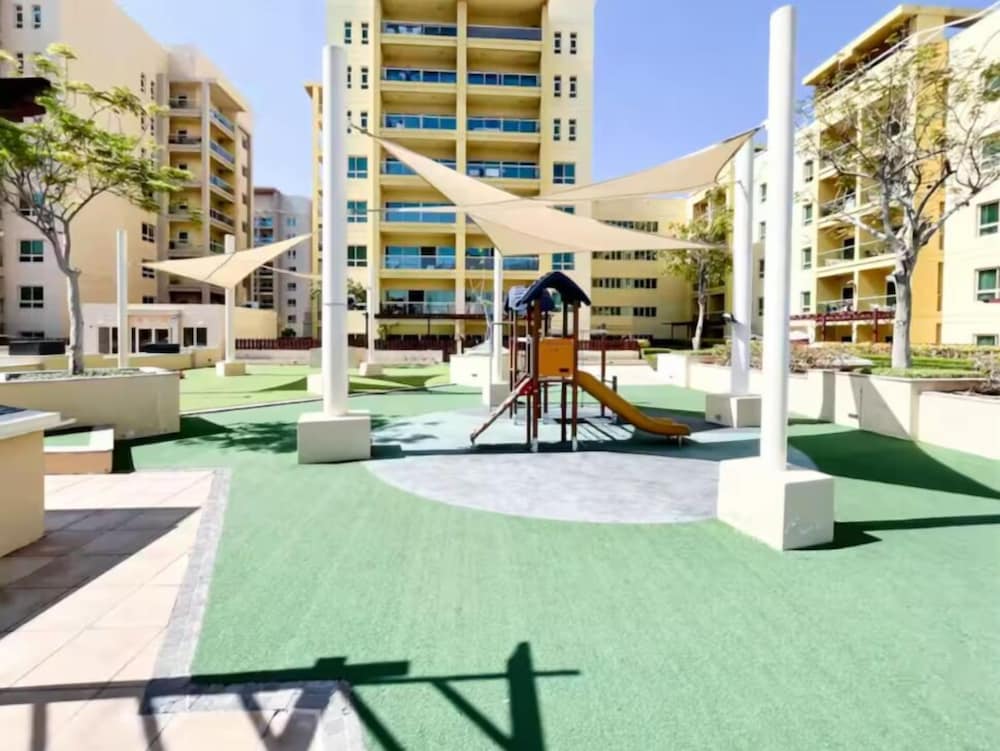 Binghatti Phoenix JVC Near Circle Mall