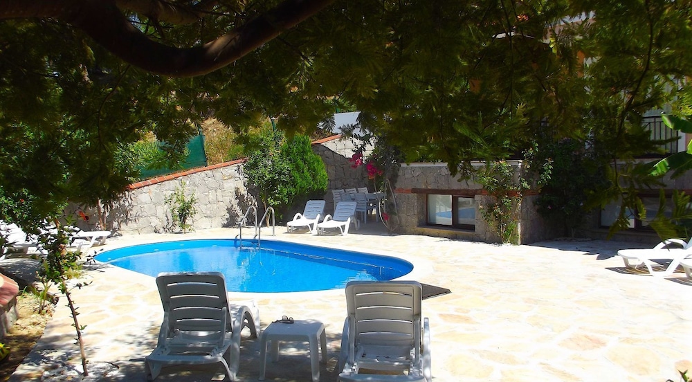 Villa Olive by Villa Safiya view 5
