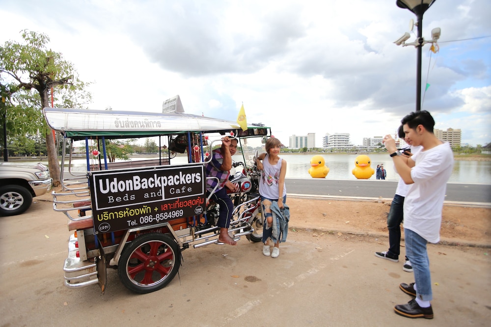 UdonBackpackers Beds and Cafe